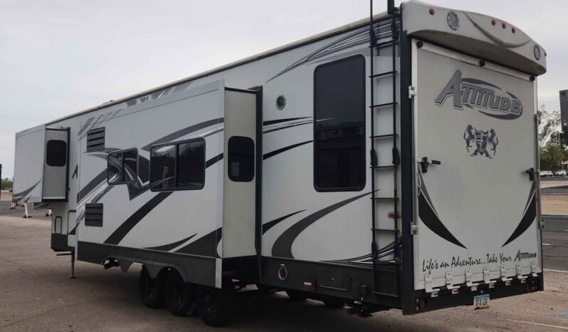 2018 Eclipse Attitude toy hauler 35gsg full