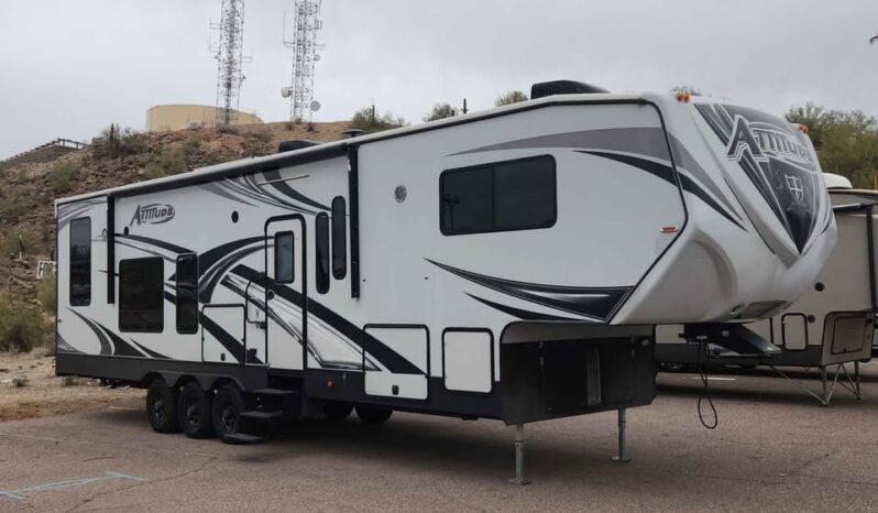 2018 Eclipse Attitude toy hauler 35gsg full