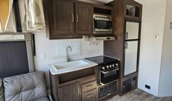 2019 Forest River Wilwood FSX 211ssxl full