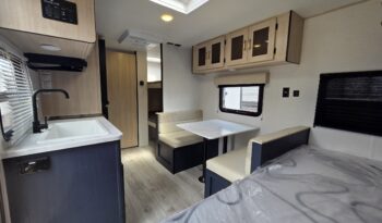 2025 Forest River Prime Time Avenger 16BH full